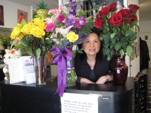 Eleen and roses at Queen't beauty house